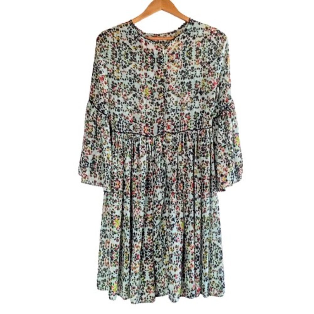 Bhanuni by Jyoti Libra Green Floral Bell Sleeve Boho Mini Dress - Picture 3 of 8